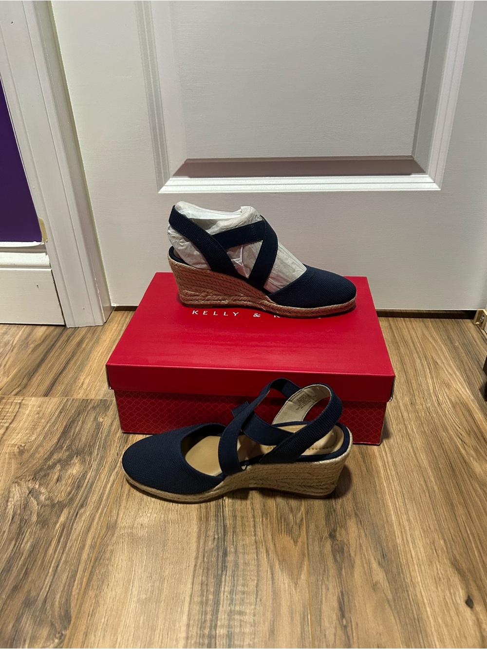 Kelly & Katie Kenedy Closed Toe Navy Espadrille Wedge Sandals Size 6 NIB